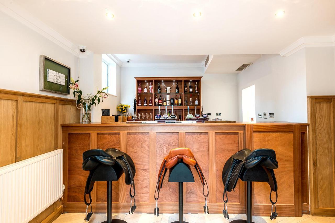 Burnside Hotel Stratford-upon-Avon Bagian luar foto