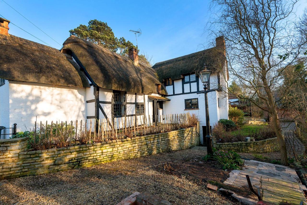 Burnside Hotel Stratford-upon-Avon Bagian luar foto