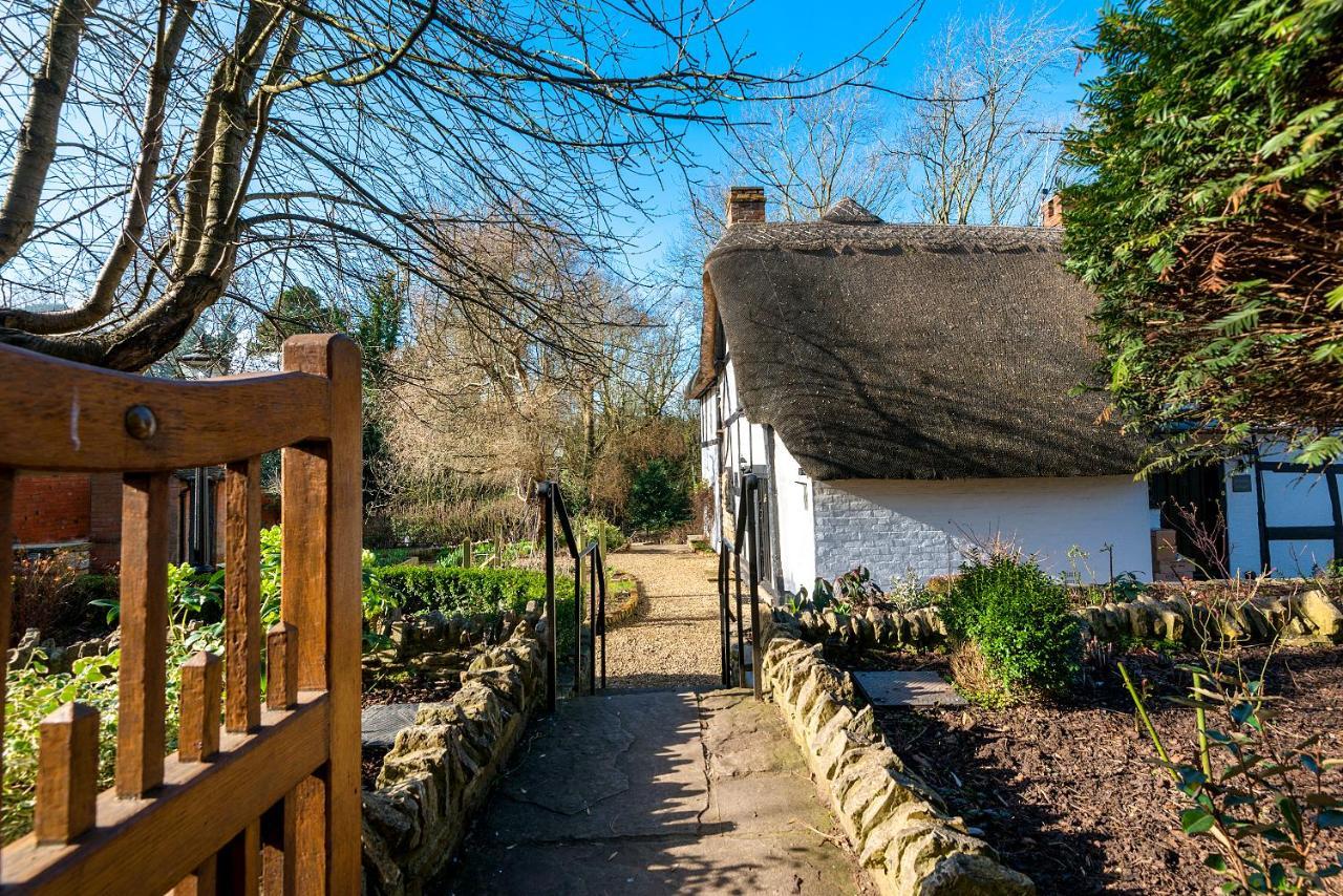 Burnside Hotel Stratford-upon-Avon Bagian luar foto